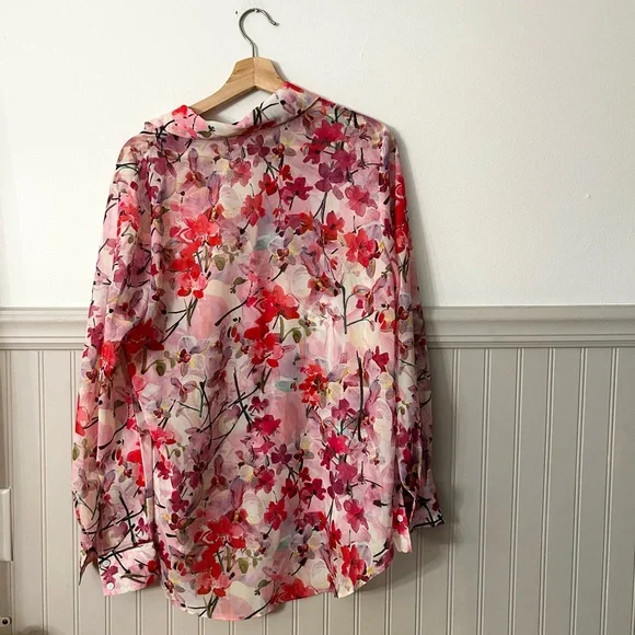 ⭐️ NEW Endless Rose Medium Pink Floral Button Down Shirt Lightweight - Picture 9 of 9